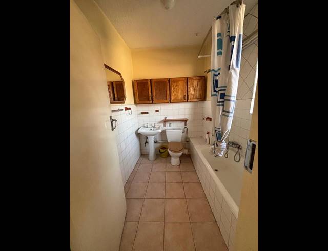 2 BEDROOM HOUSE FOR SALE IN CROYDON